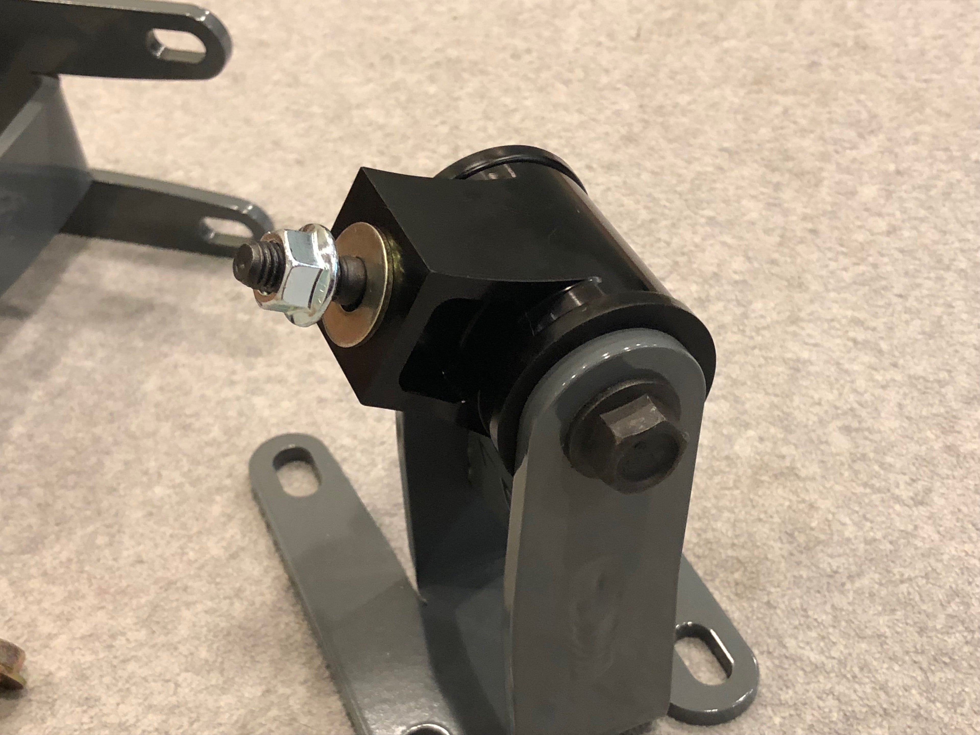 350Z and G35 LS Swap Engine Mounts